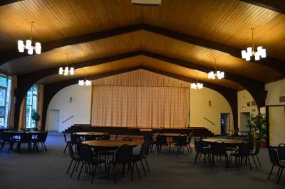  Temple Sholom Frish Hall Interior Photographs