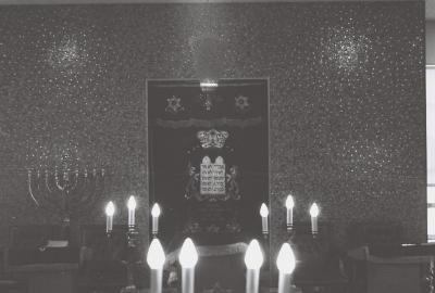 Photographs of the Interior of New Hope Synagogue
