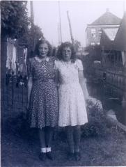 Photo Dykstra Sisters 