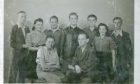 Photo Teenage Werner Coppel with Group 