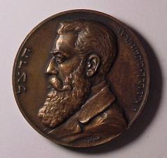 Theodore Herzl & Karen HaYesod / United Israel Appeal Medals 