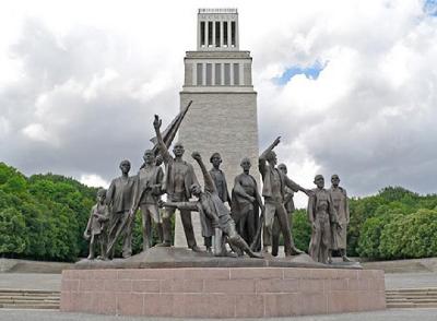 Pictures of Buchenwald Monument